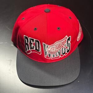 Vintage NHL Detroit Red Wings Hockey Red Snap Back Hat Preowned